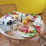 Scharfer Kessel Konukevi 3*