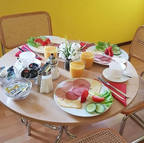 Scharfer Kessel Pensión 3*